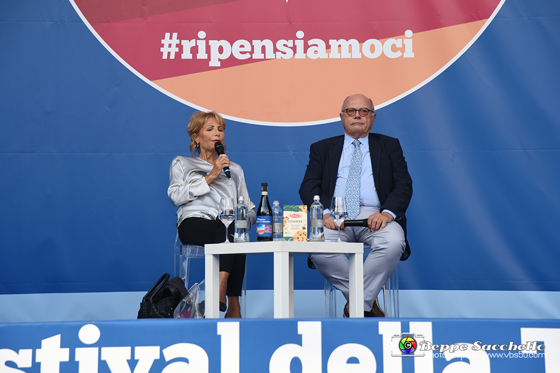 VBS_7947 - Lilli Gruber intervista Massimo Galli Infettivologo.jpg